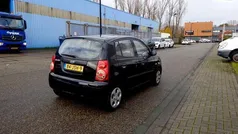 Zwart Gebruikt 2009 Kia Picanto 2 Hatchback | € 2.550 (Eerlijke prijs)