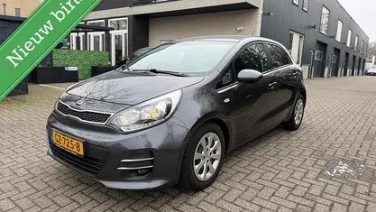 Occasion Kia Rio 84 PK (61 kW) 2015 Grijs Hatchback