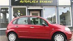 Rood Gebruikt 2003 Citroën C3 Exclusive Hatchback | € 1.299 (Eerlijke prijs)