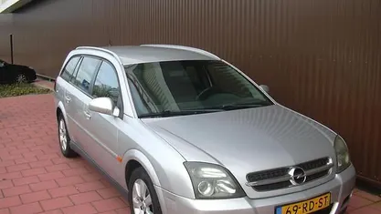 Gebruikt 2005 Opel Vectra Stationwagen | € 900 (Eerlijke prijs)