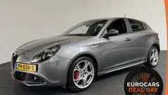 Gebruikt 2017 Alfa Romeo Giulietta Super Hatchback | € 15.890 (Eerlijke prijs)