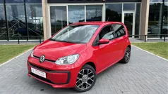 Rood Gebruikt 2021 VW up! Hatchback | € 11.945 (Eerlijke prijs)