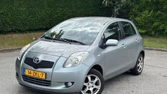 Grijs Gebruikt 2007 Toyota Yaris Terra Hatchback | € 2.850 (Goede deal)