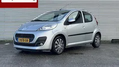 Grijs Gebruikt 2013 Peugeot 107 Active Hatchback | € 3.950 (Eerlijke prijs)