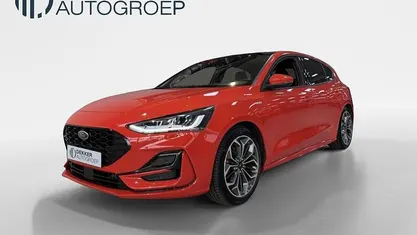 Rood Gebruikt 2024 Ford Focus ST-Line X Hatchback | € 26.945 (Eerlijke prijs)