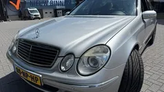 Grijs Gebruikt 2004 Mercedes E500 Elegance Sedan | € 7.499 (Eerlijke prijs)