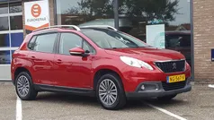 Rood Gebruikt 2017 Peugeot 2008 S SUV | € 12.400 (Eerlijke prijs)