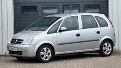 Grijs Gebruikt 2004 Opel Meriva MPV | € 1.850 (Eerlijke prijs)