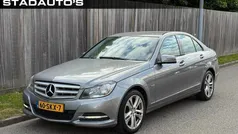 Grijs, metallic lak Gebruikt 2011 Mercedes C200 Avantgarde Sedan | € 8.450 (Eerlijke prijs)