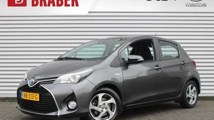 Occasion Toyota Yaris Hybrid Trend 2017 Grijs Hatchback