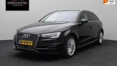 Zwart Gebruikt 2015 Audi A3 Sportback Attraction Hatchback | € 13.250 (Eerlijke prijs)