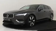 Grijs Gebruikt 2025 Volvo V60 Stationwagen | € 47.590 (Eerlijke prijs)