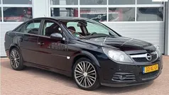 Zwart, metallic lak Gebruikt 2007 Opel Vectra GTS Executive Hatchback | € 1.999 (Eerlijke prijs)