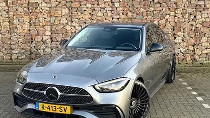 Occasion 2021 Mercedes C200 AMG line Sedan | € 38.495 (Eerlijke prijs)