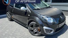 Zwart Gebruikt 2008 Renault Twingo R.S. Hatchback | € 5.899 (Eerlijke prijs)