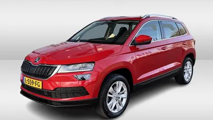 Rood (metallic) Occasion 2021 Skoda Karoq Business Line SUV | € 24.950 (Goede deal)