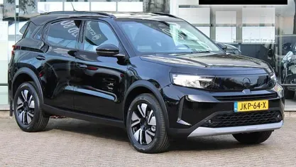 Zwart Nieuw 2025 Opel Frontera SUV | € 33.846 (Eerlijke prijs)