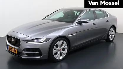 Grijs Gebruikt 2020 Jaguar XE SE Sedan | € 29.740 (Eerlijke prijs)