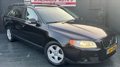 Zwart Gebruikt 2009 Volvo V70 Momentum Stationwagen | € 3.500 (Goede deal)