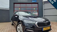 Zwart Gebruikt 2021 Skoda Octavia Business Line Stationwagen | € 15.850 (Eerlijke prijs)