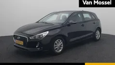 Zwart Gebruikt 2019 Hyundai i30 Comfort Hatchback | € 15.940 (Eerlijke prijs)