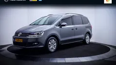 Grijs Gebruikt 2018 VW Sharan Exclusive MPV | € 26.925 (Eerlijke prijs)