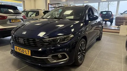 Blauw Occasion 2021 Fiat Tipo Stationwagen | € 12.950 (Eerlijke prijs)