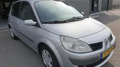 Gebruikt 2007 Renault Scénic II Komfort MPV | € 999 (Goede deal)