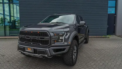 Occasion Ford F-150 Raptor 457 PK (336 kW) 2018 Grijs Pickup