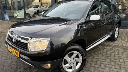 Gebruikt 2010 Dacia Duster Lauréate SUV | € 4.999 (Eerlijke prijs)