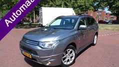 Grijs, metallic lak Gebruikt 2013 Mitsubishi Outlander Instyle SUV | € 12.944 (Eerlijke prijs)
