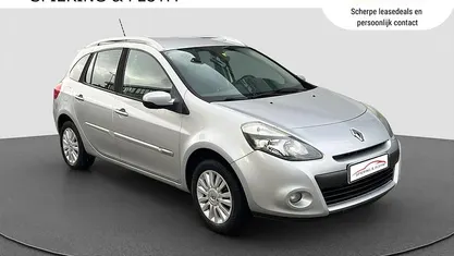 Grijs Gebruikt 2010 Renault Clio GrandTour Collection Stationwagen | € 3.640 (Eerlijke prijs)