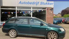 Groen Gebruikt 2004 Toyota Avensis Luna Stationwagen | € 1.950 (Eerlijke prijs)