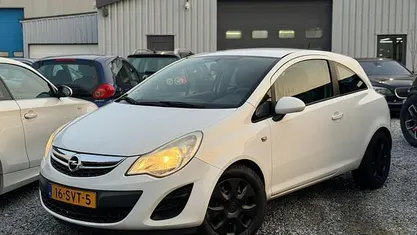 Wit Occasion 2011 Opel Corsa Business Edition Hatchback | € 1.750 (Eerlijke prijs)