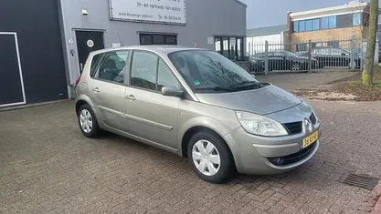 Occasion Renault Scénic II 112 PK (82 kW) 2007 Grijs MPV