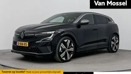 Occasion 2024 Renault Megane E-Tech Iconic Hatchback | € 31.940 (Eerlijke prijs)
