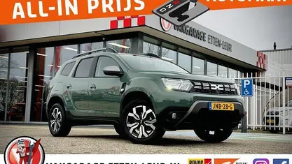 Gebruikt 2023 Dacia Duster Journey SUV | € 24.985 (Eerlijke prijs)