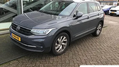 Gebruikt 2022 VW Tiguan Elegance SUV | € 33.795 (Super prijs)