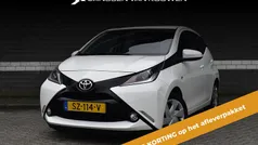 Wit Gebruikt 2018 Toyota Aygo Hatchback | € 9.895 (Eerlijke prijs)