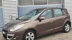 Gebruikt 2011 Renault Scénic III Dynamique MPV | € 5.850 (Goede deal)