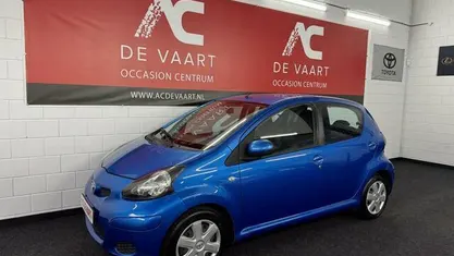 Blauw Gebruikt 2011 Toyota Aygo Hatchback | € 5.599 (Eerlijke prijs)
