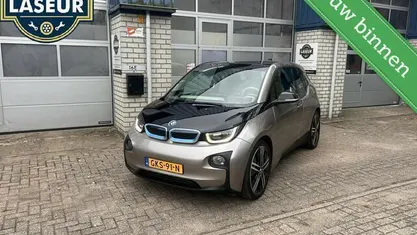 Grijs Gebruikt 2017 BMW i3 Basis Hatchback | € 12.999 (Eerlijke prijs)