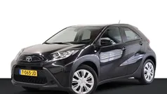 Hatchback Gebruikt 2023 Toyota Aygo Play Hatchback | € 16.950 (Eerlijke prijs)