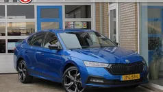 Gebruikt 2022 Skoda Octavia SportLine Hatchback | € 26.850 (Eerlijke prijs)