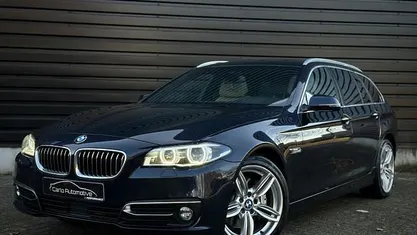 Blauw / imperialblau brillanteffekt metalli Gebruikt 2013 BMW 528 Basis Stationwagen | € 14.950 (Eerlijke prijs)
