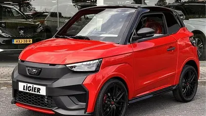 Nieuw Ligier JS50 2025 Rood Hatchback