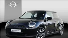 Gebruikt 2024 Mini Cooper SE Comfort Hatchback | € 34.900 (Eerlijke prijs)