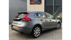 Grijs Gebruikt 2015 Volvo V40 Stationwagen | € 12.999 (Eerlijke prijs)