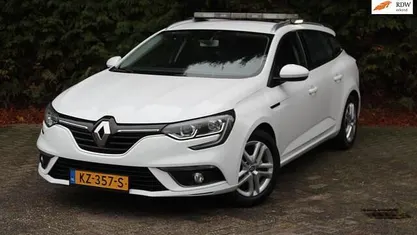 Wit Gebruikt 2017 Renault Mégane GrandTour Zen Stationwagen | € 6.950 (Super prijs)