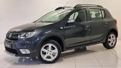 Occasion Dacia Sandero Lauréate 2017 Grijs Hatchback